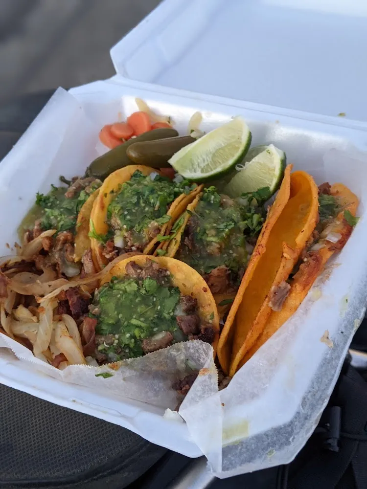 Carnitas Lingua Birria